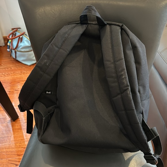black herschel backpack mens Heritage  Supply Co. USA the ergonomically shaped shoulder straps are equipped with pleasantly soft padding Heritage Backpack Premium Classic -